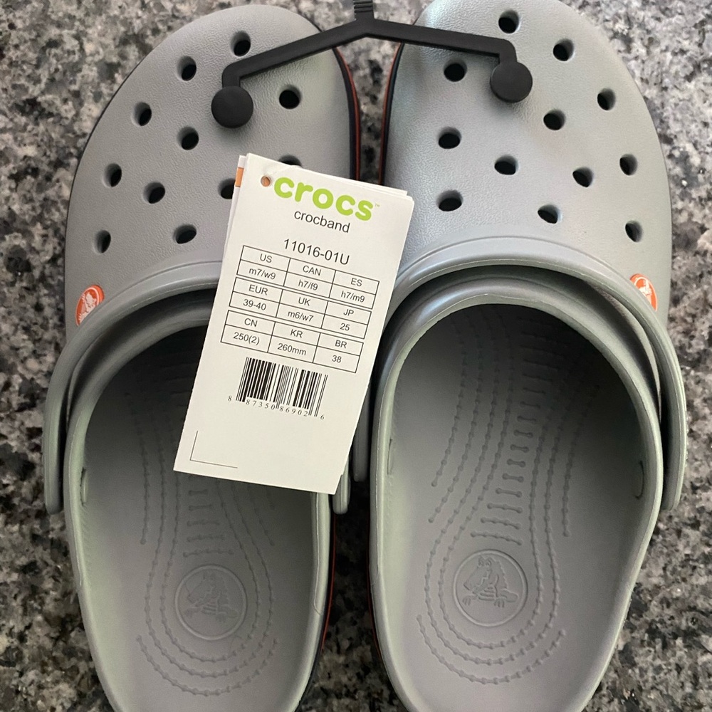 CROCS Gray size 7M/9W